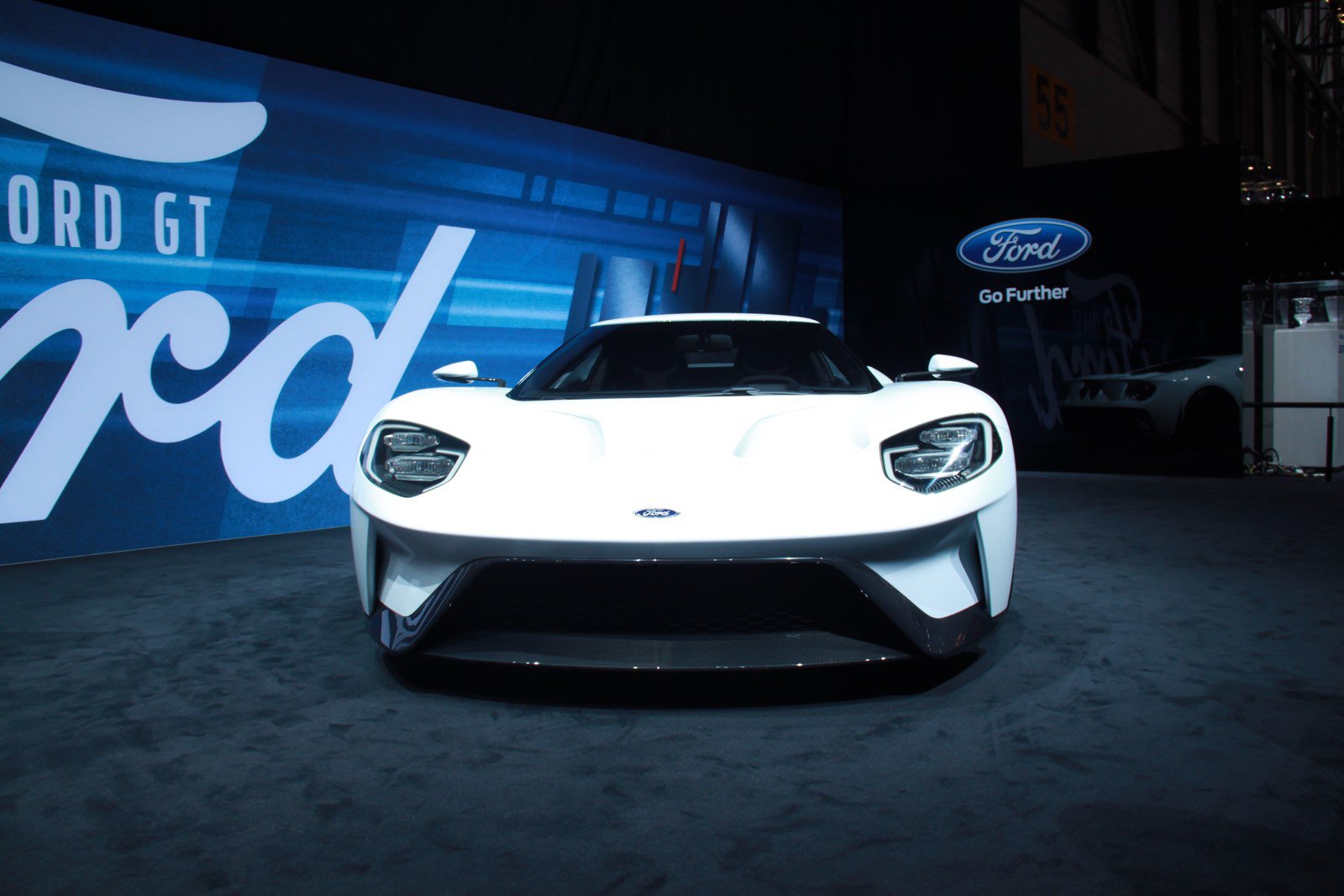 2017 Ford GT - 647 л.с., 745 Нм и максимальная скорость 345 кмч